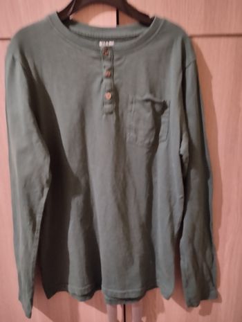 Tee shirt manches longues et chemises 10 ans