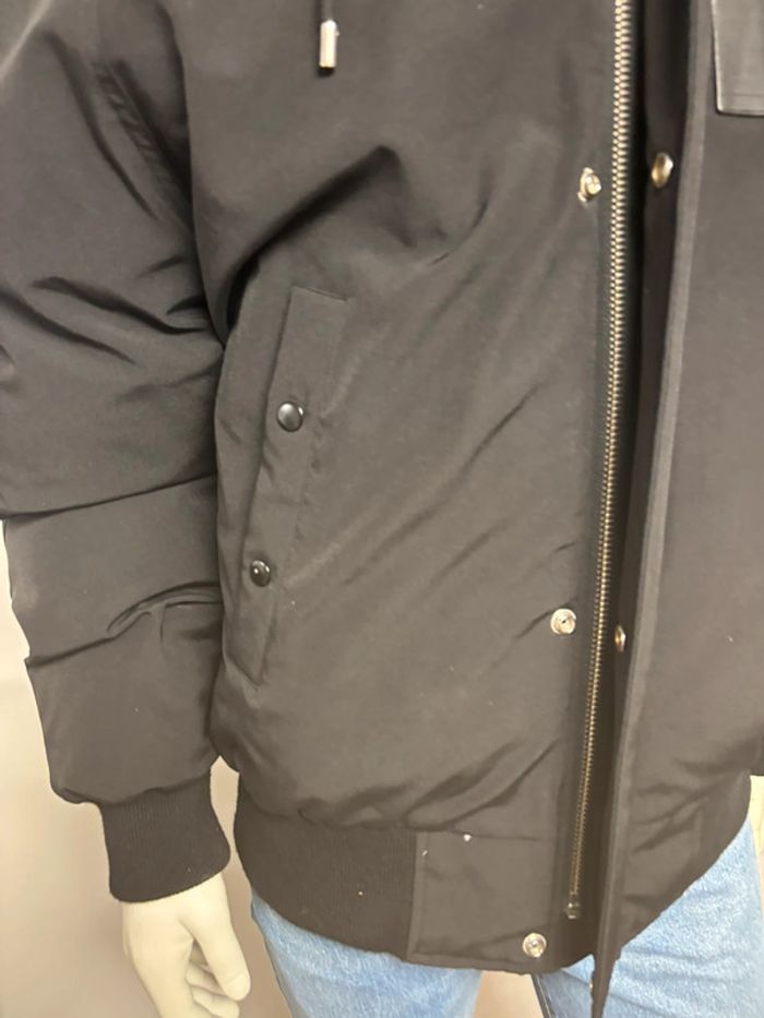 Doudoune neuve The Kooples noire avec capuche en fausse fourrure – Taille XL - photo numéro 10