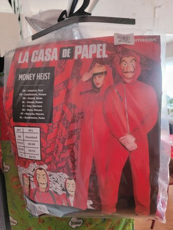 Costume