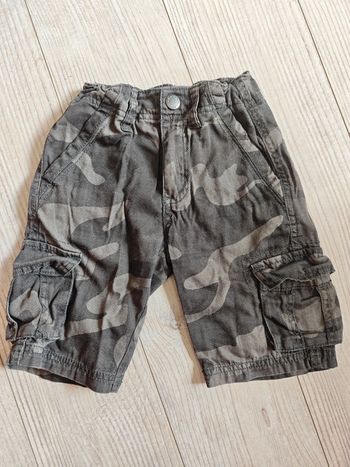Short 3 ans
