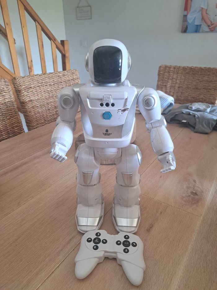 Robot télécommande