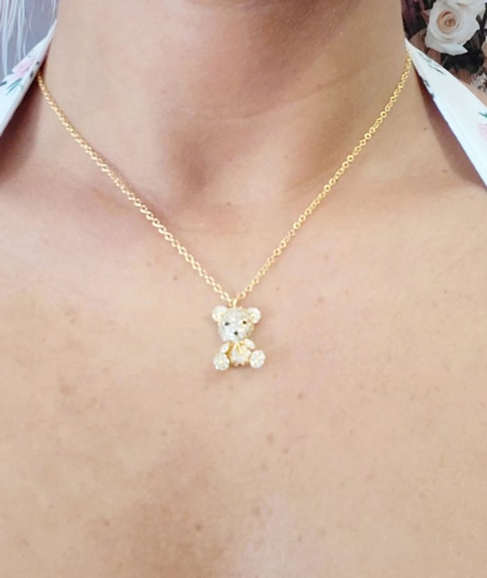 Collier doré pendentif ourson strass – Bijou mignon et brillant