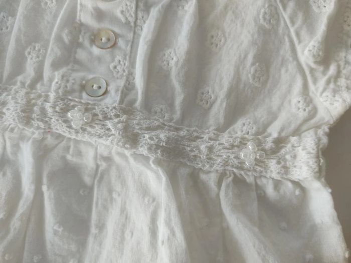 Ensemble tee shirt et jupe taille 6 mois - photo numéro 3