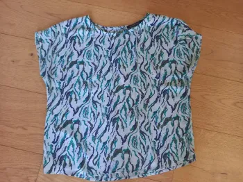Tee shirt