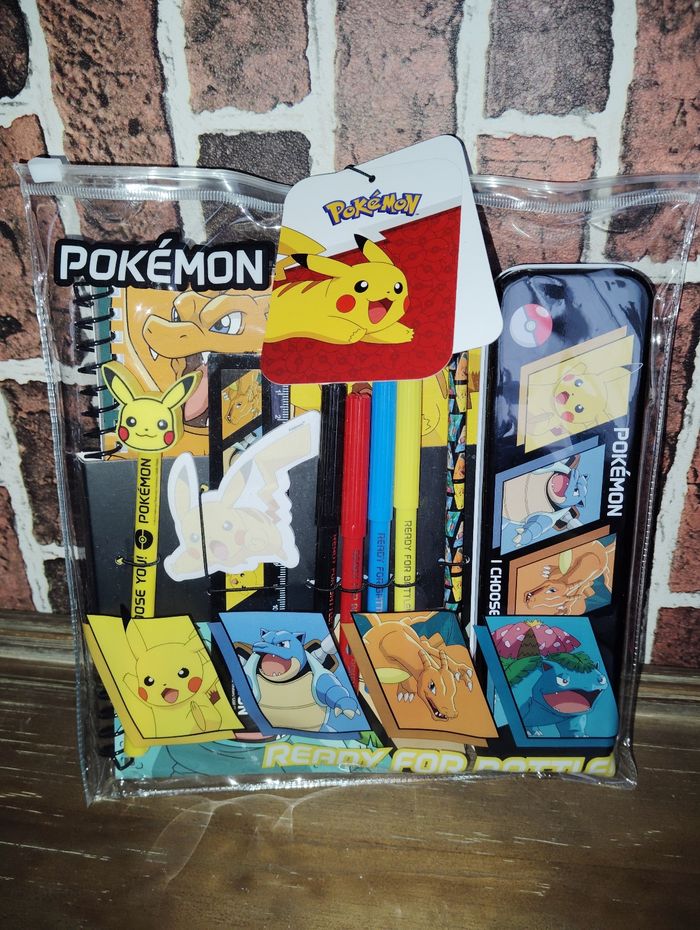 Set papeterie Pokémon