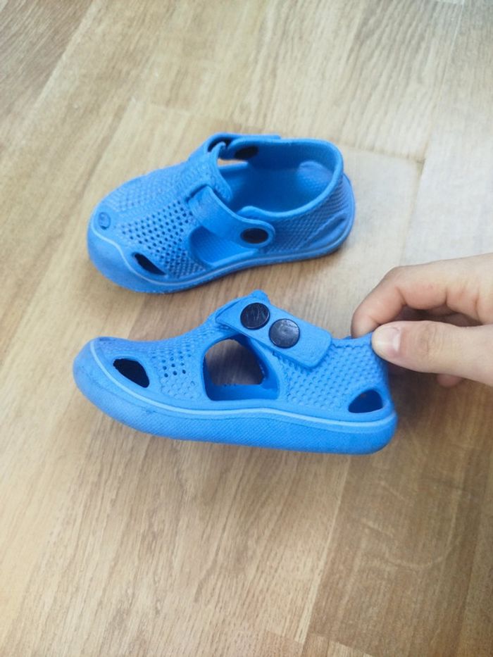 Crocs pour aller dans l'eau - photo numéro 2