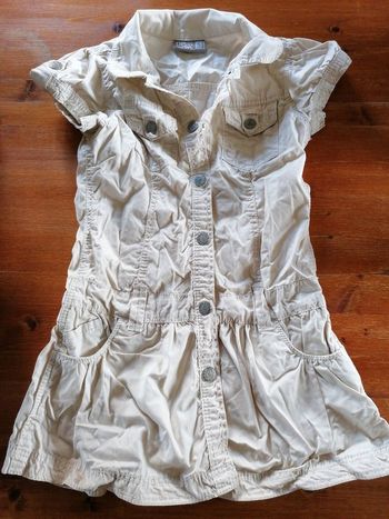 Robe crème à pressions