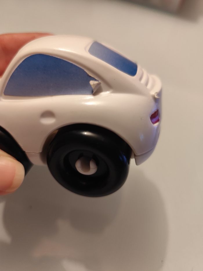 Petite voiture - photo numéro 3