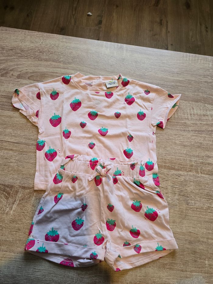 Tee-shirt et short