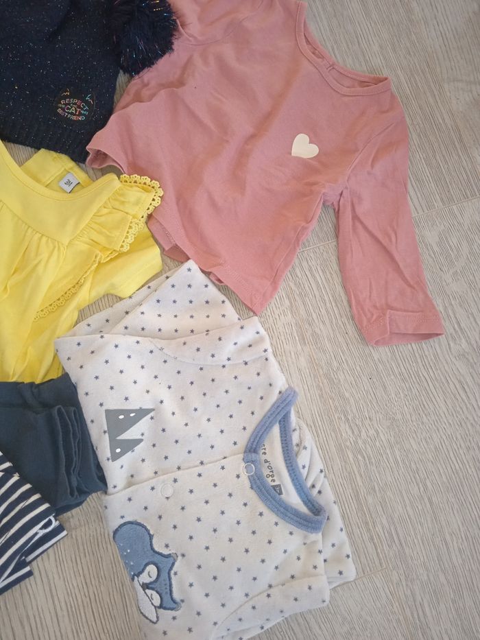 Lot de vêtements fille 3mois - photo numéro 4