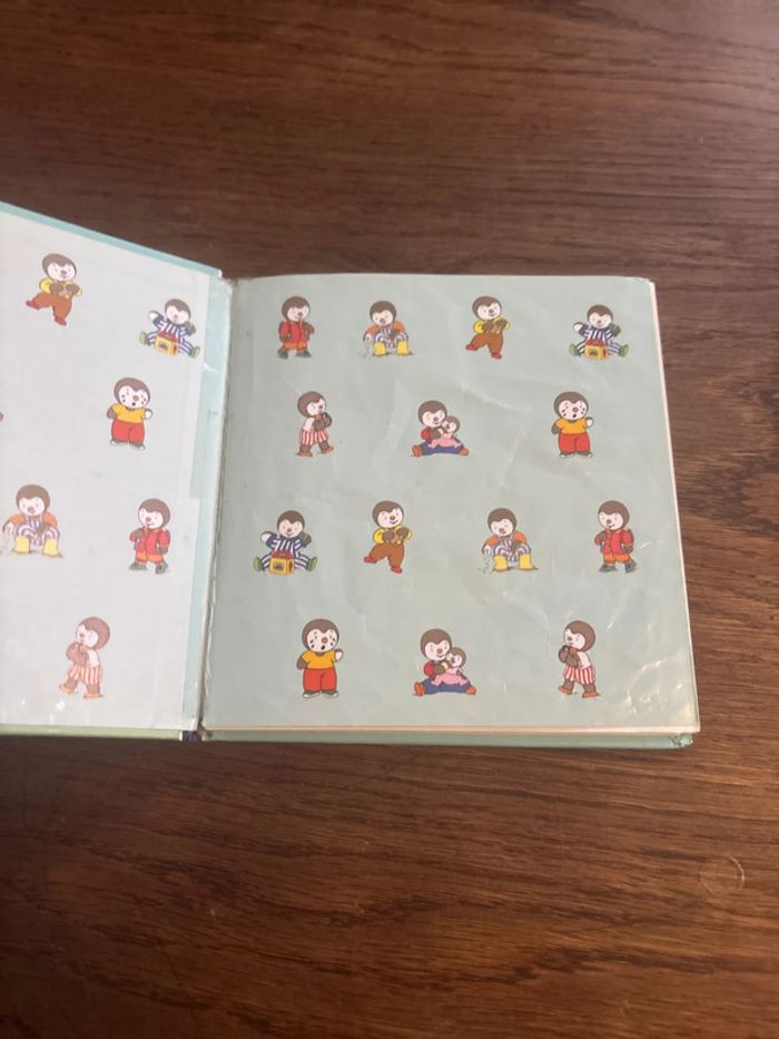 Livre Tchoupi prend son bain - photo numéro 2