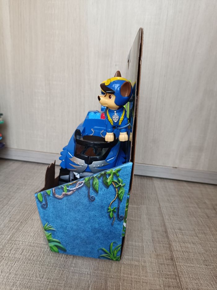 Voiture chase tiger véhicule - photo numéro 2