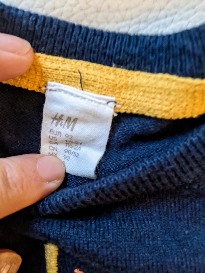 Pull neuf épaisseur moyenne H & M chantier 2 ans 92 cm - photo numéro 3