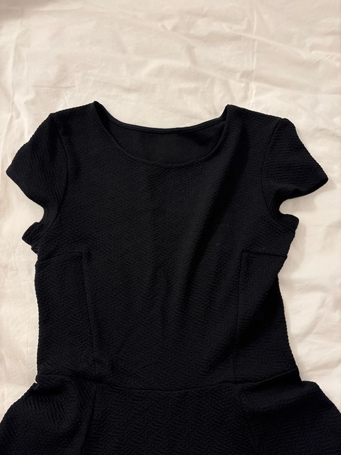 Robe noir bershka - photo numéro 2