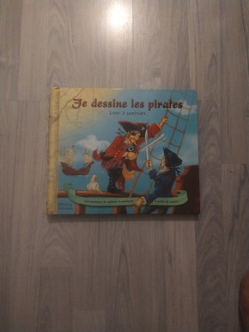 Je dessine les pirates.