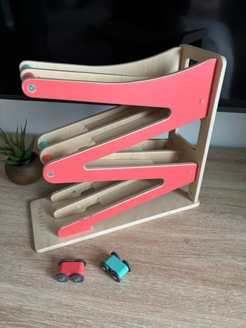 Rampe de course Lovevery en bois 