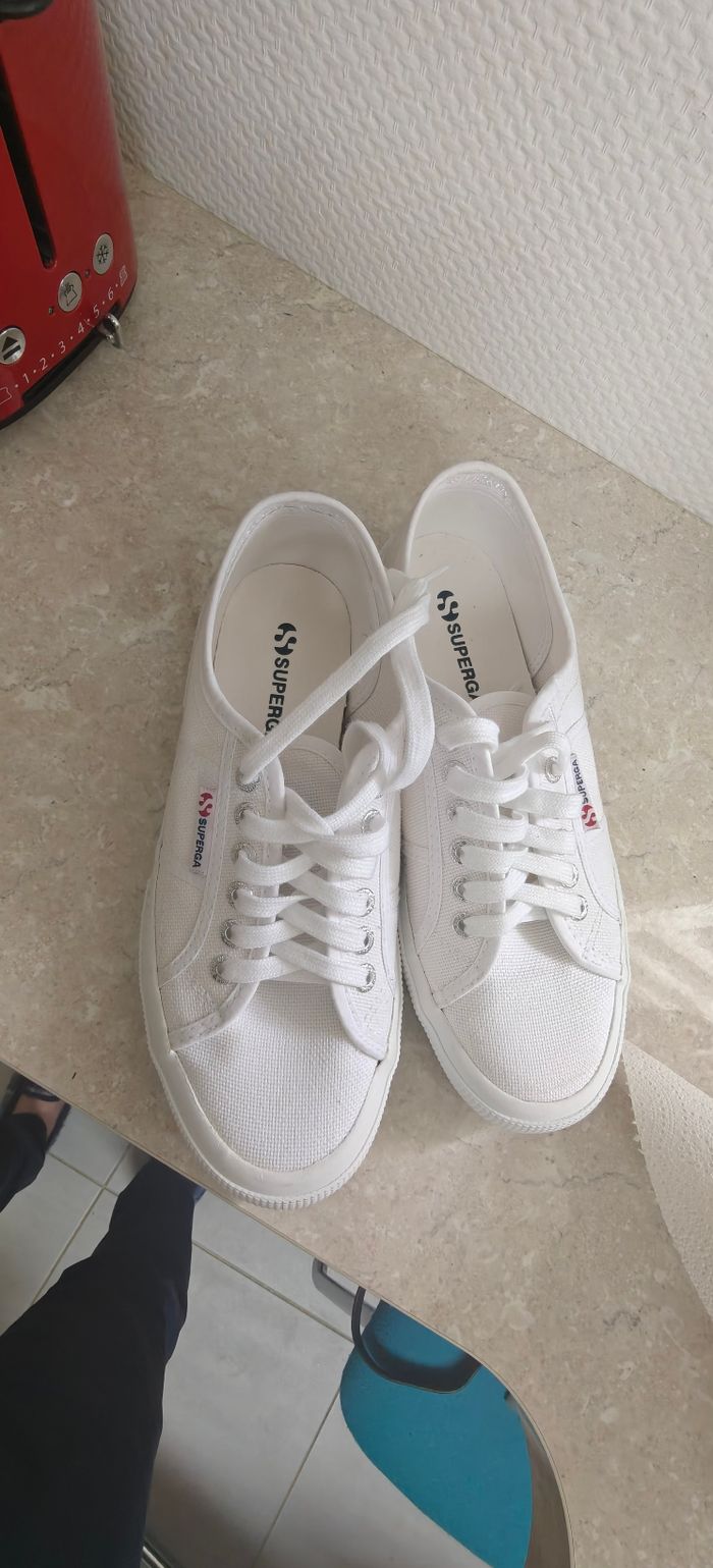 Sneakers Superga taille 39 neuve - photo numéro 4