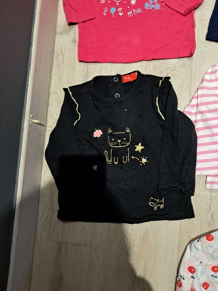 Lot de 10 t shirts à manches longues 12 mois neufs et tbe - photo numéro 4