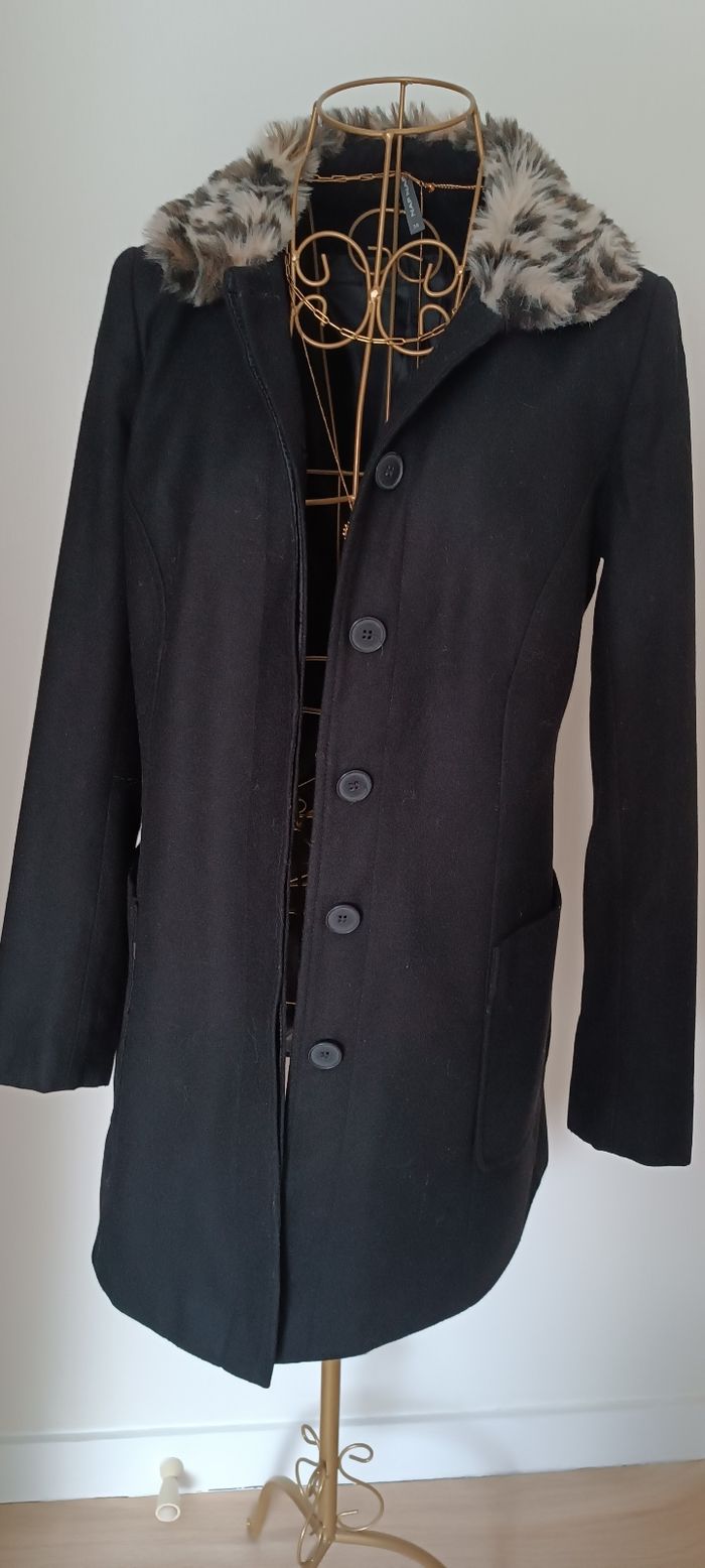 Manteau noir,col fourrure "Léopard".