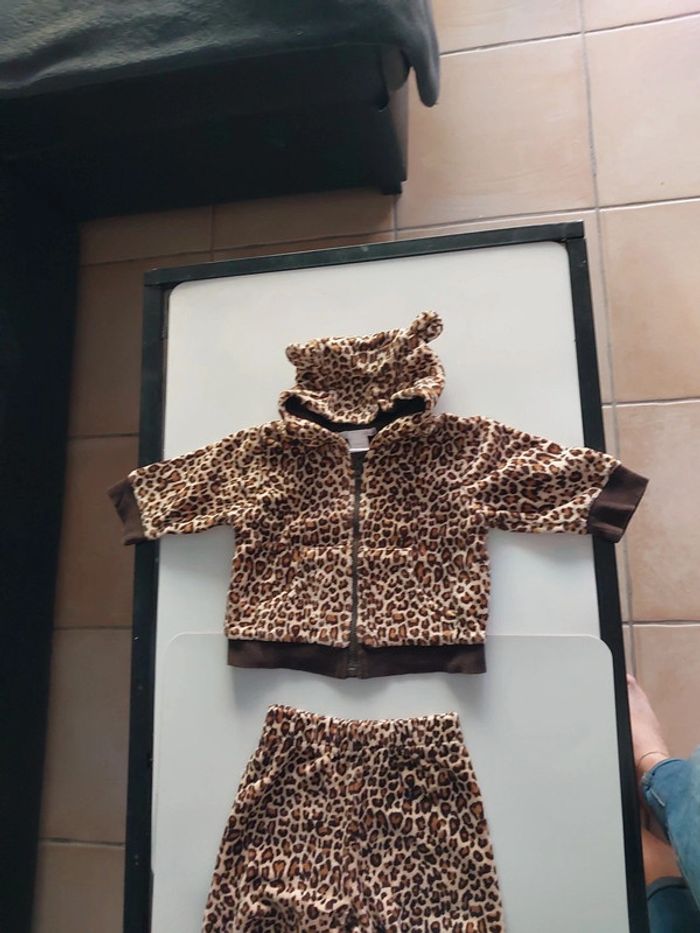 Ensemble bébé léopard 2-4 mois - photo numéro 2
