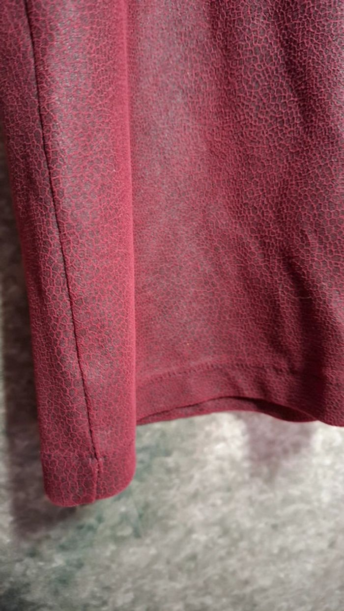 Robe douce bordeaux effet peau reptile - photo numéro 6