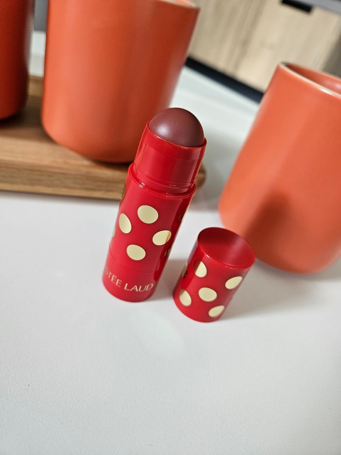 Stick blush Estée Lauder - photo numéro 7