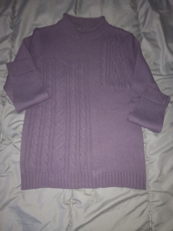 Pull violet