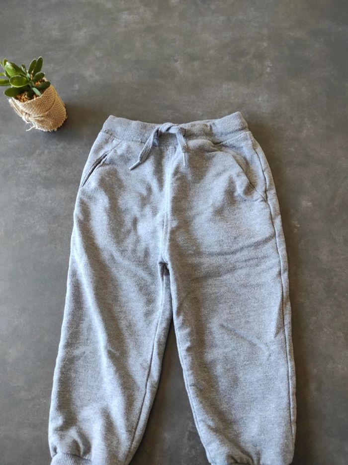 Jogging gris 23 mois - photo numéro 2