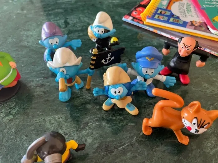 Lot de 14 figurines schtroumpfs, mignon, personnages d’asterix ect - photo numéro 2
