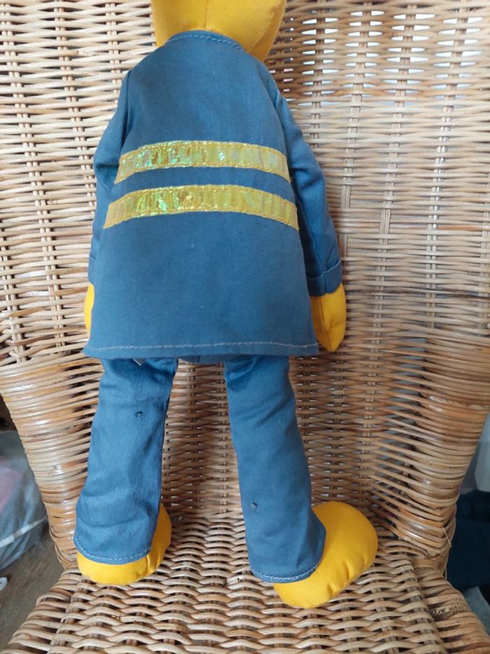 Bawi Le petit nouveau - peluche chien jaune policier - photo numéro 5