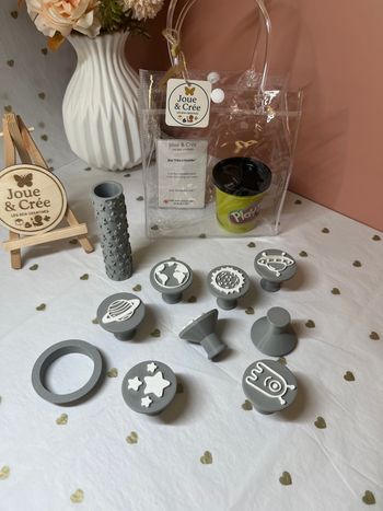 Kit pâte à modeler espace : Tampons + rouleau + découpoir