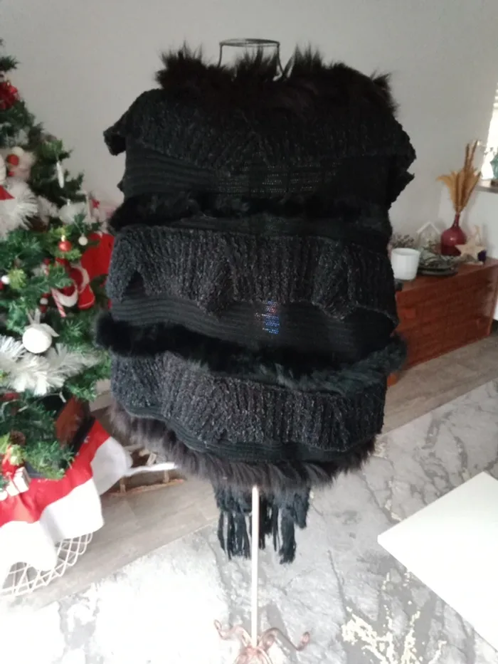 Gilet sans manches style cape - photo numéro 8