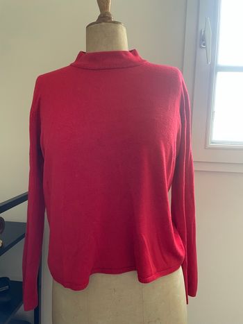 Pull rouge