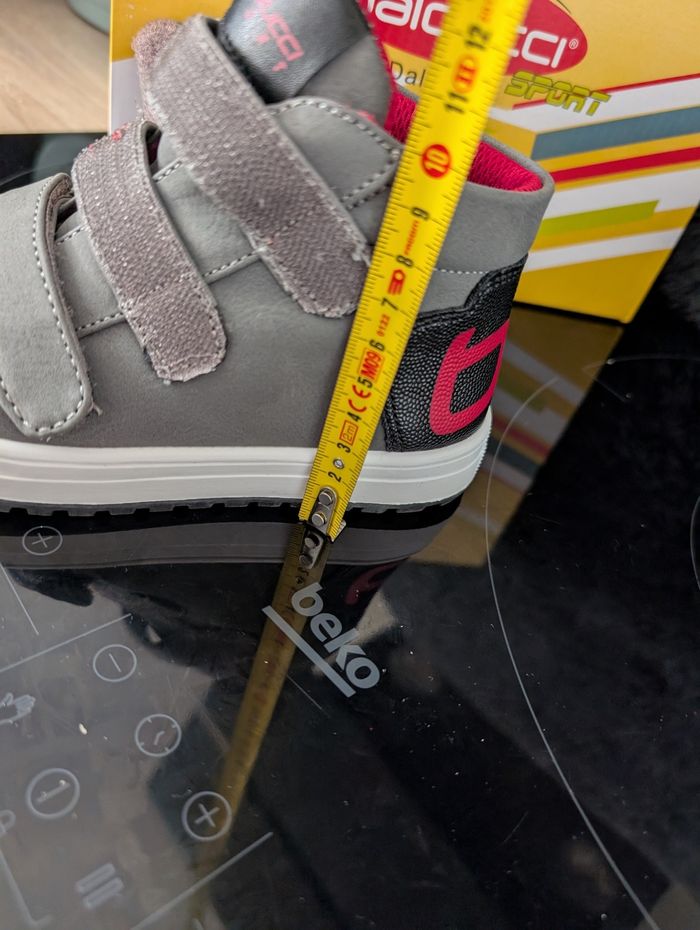 Baskets garçon. Taille 29. Semelle intérieure en cuir. Neuf. Balducci - photo numéro 8