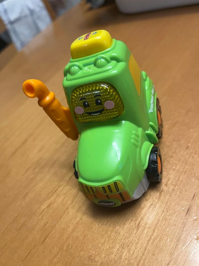 Tut tut bolide - photo numéro 2