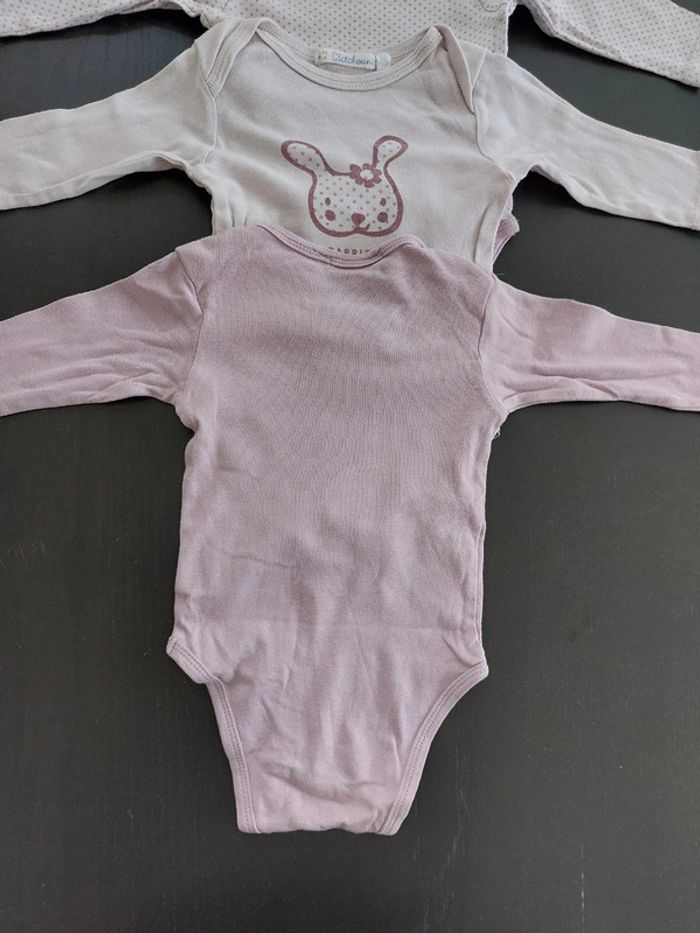 Lot de 4 bodies manches longues 👧 Kitchoun 9mois 💯% coton - photo numéro 5