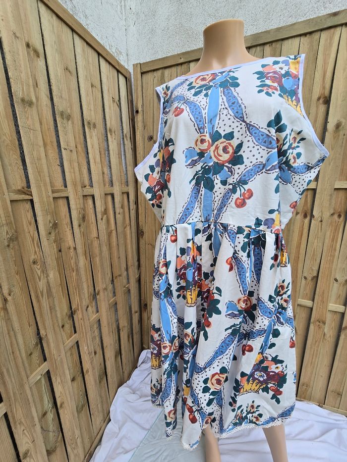 Robe provençale 🍒vintage fait main🍒 taille 48/50 regarder les mesures