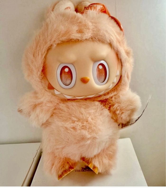 Big into Energy Orange popmart