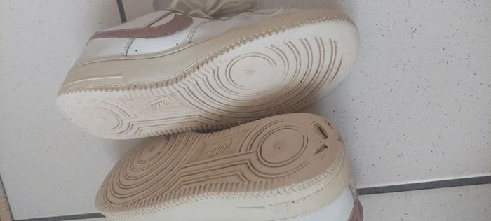 Baskets Nike AF1 cuir blanc T. 38,5 - photo numéro 8