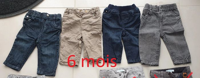 4 pantalons - jeans 6 mois comme neuf marque orchestra