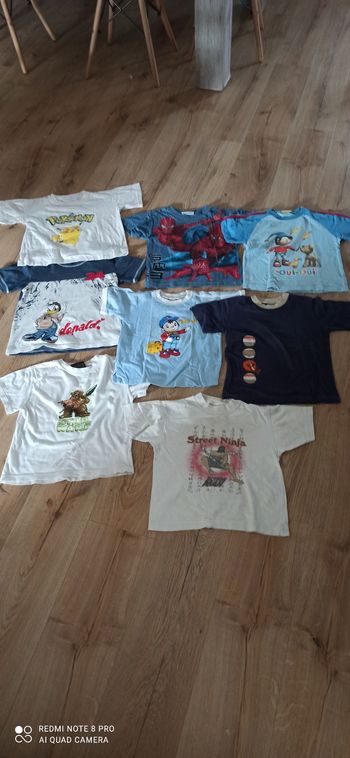 Lot de 8 t shirts heros 6 ans
