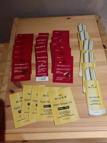 Lot de 25 thème rides Marque Nuxe