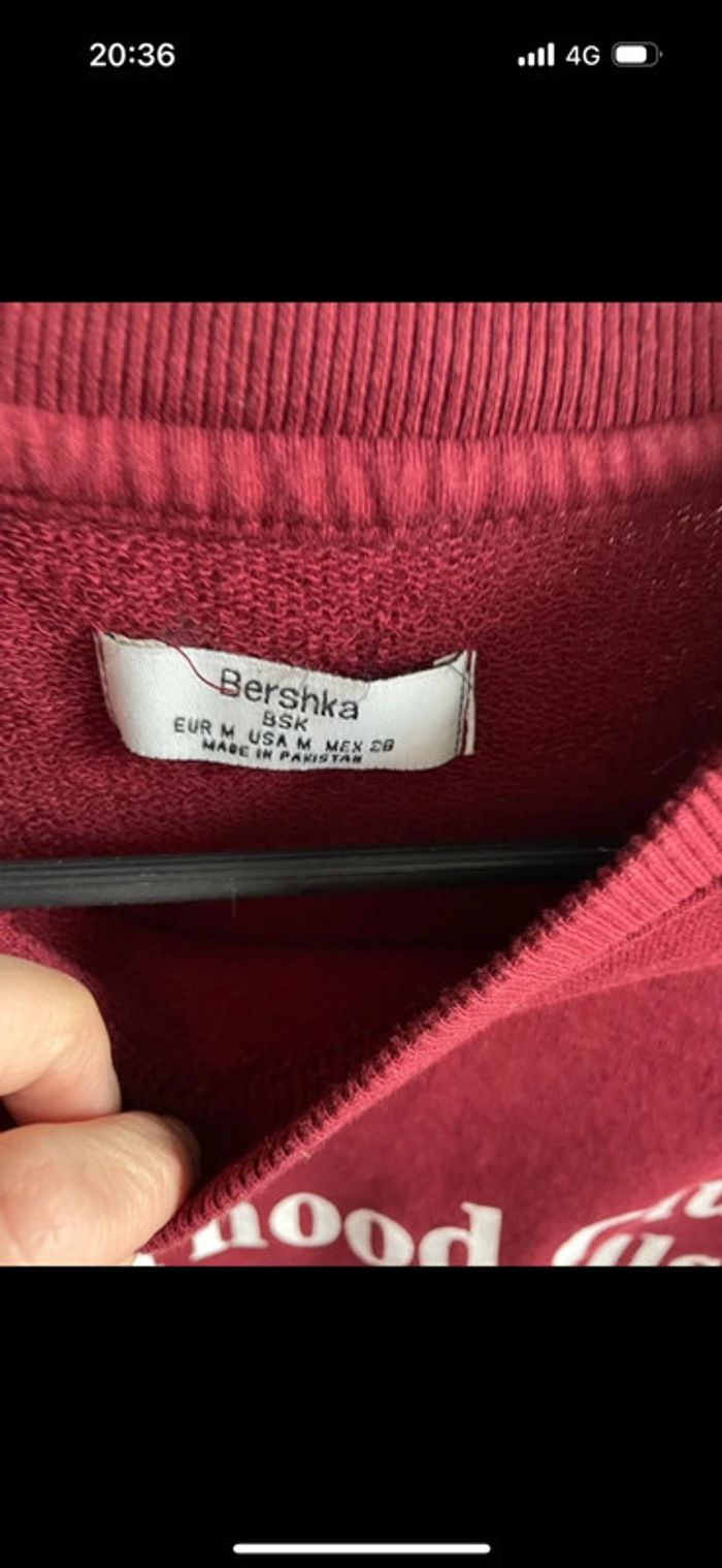 Sweat Bershka taille M - photo numéro 3