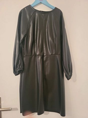 Robe cuir taille S ttbe