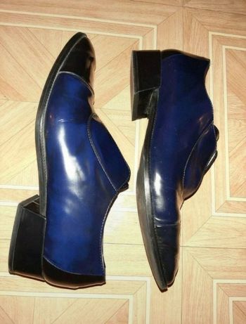 STATUS 39. Mocassin cuir