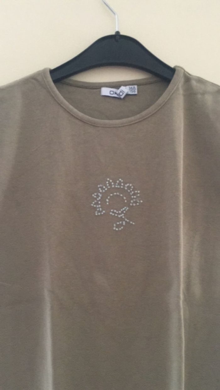 Teeshirt kaki avec strass - photo numéro 2