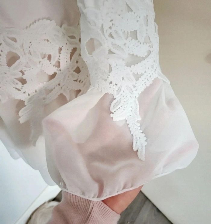 Très beau haut blanc L/XL - photo numéro 3
