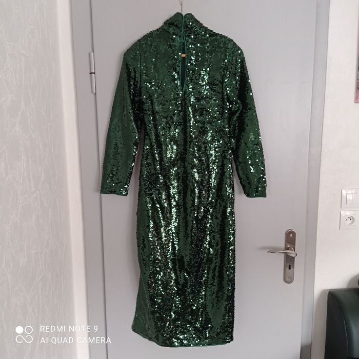Longue robe verte sequins t36 neuve - photo numéro 8