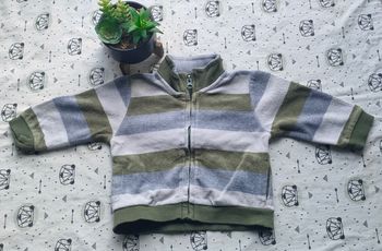 Veste à zip taille 12 mois/ 1 ans