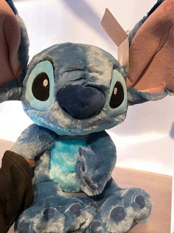 Suberbe peluche stich neuf Disneyland Paris
